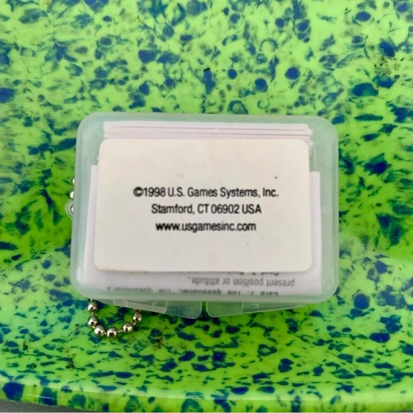 Tiny Universal Waite Tarot Keychain Travel Size Deck - Picture 3 of 3